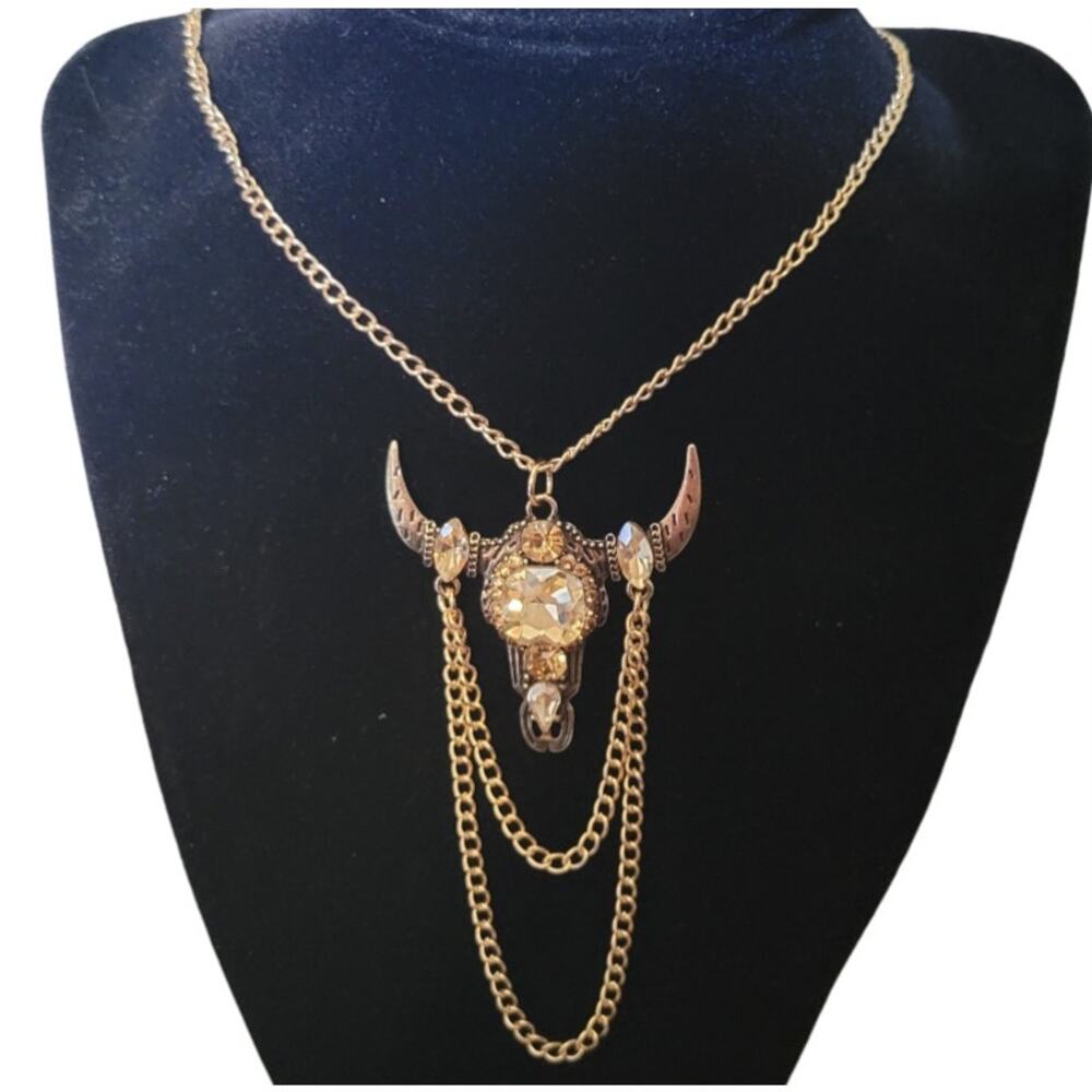 Glam southwest bull skull white and gold tone boho pendant necklace